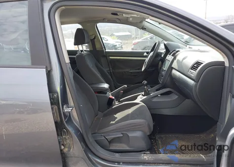 2008 Volkswagen Jetta S z USA, uszkodzony, nr VIN 3VWJZ71K78M128499